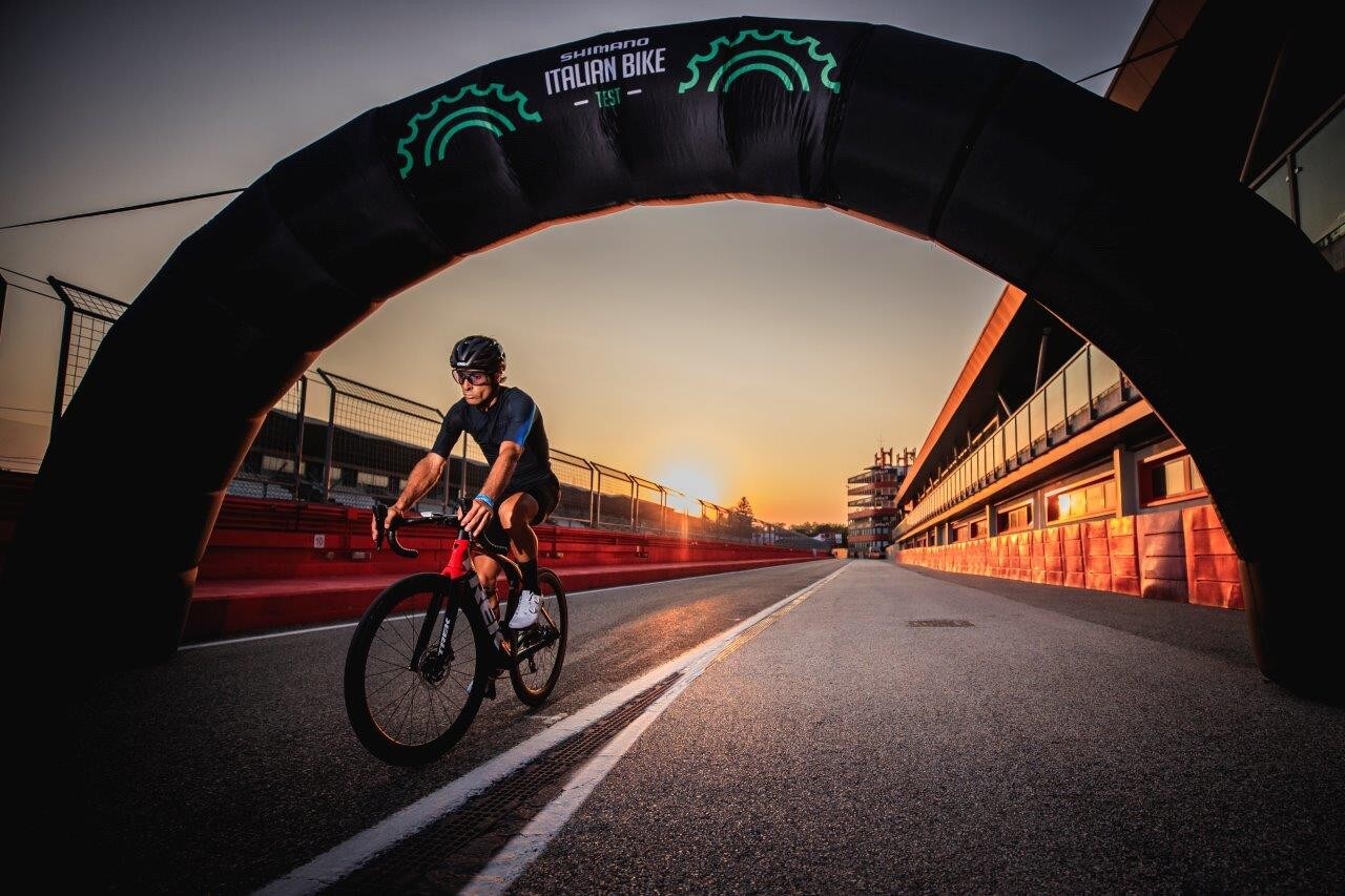 A Cardano al Campo arriva lo Shimano Italian Bike Test